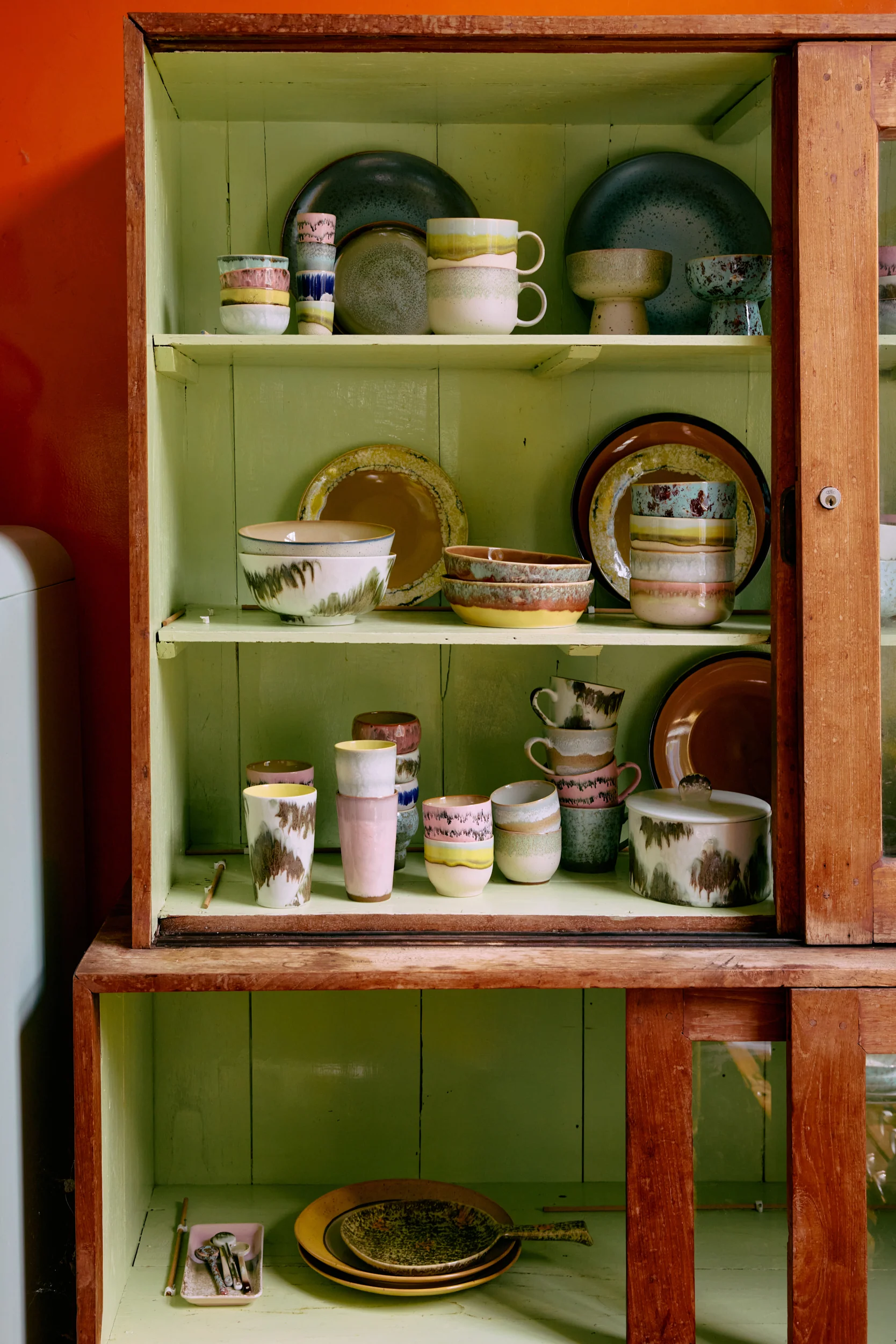 70's Ceramics: Tea Cups, Neo (Set of 2) - Image 4
