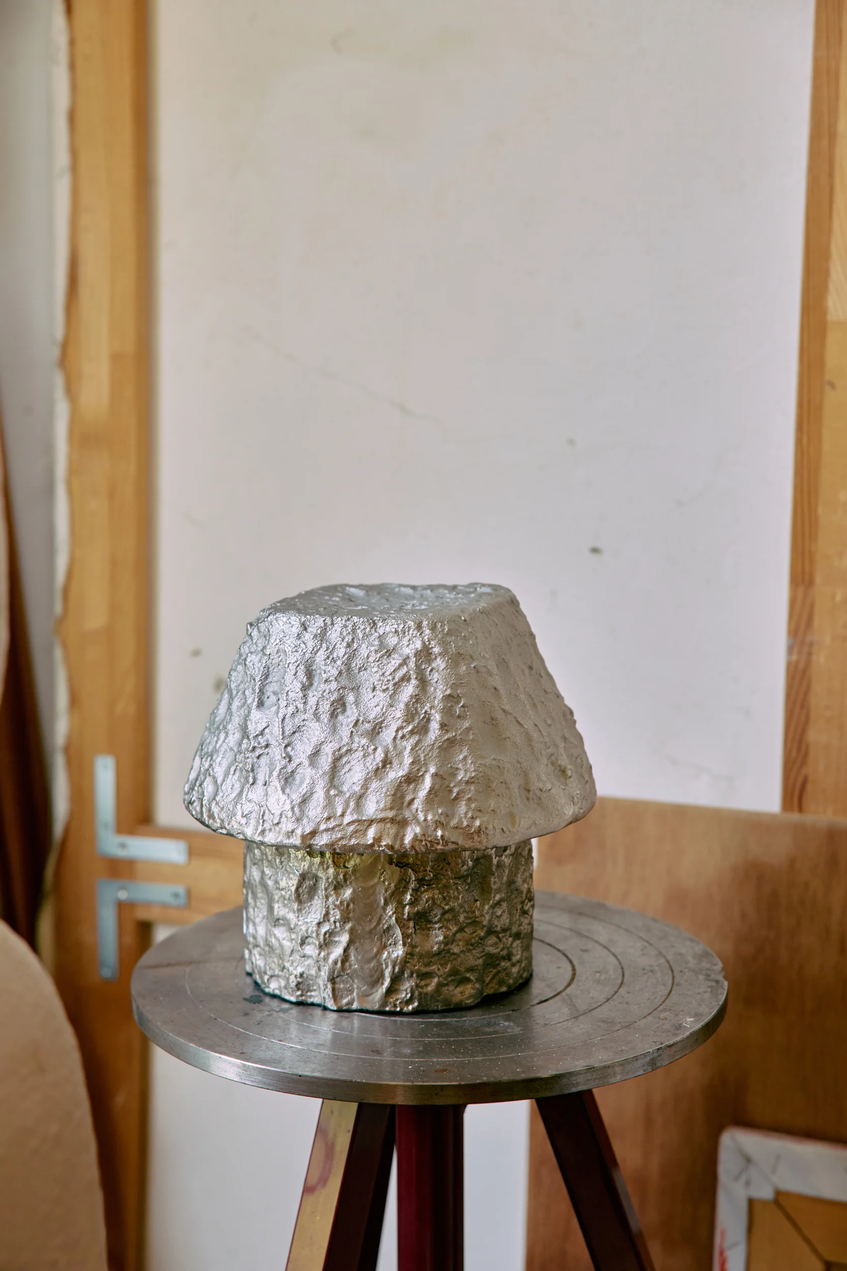 Artefact Aluminum Table Lamp - Image 7