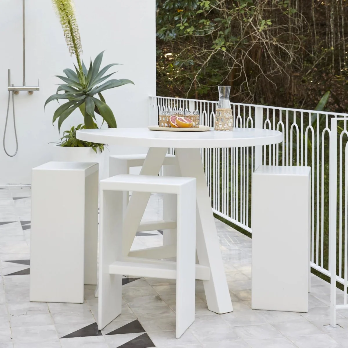 Balmain Round Dining Table - Image 5