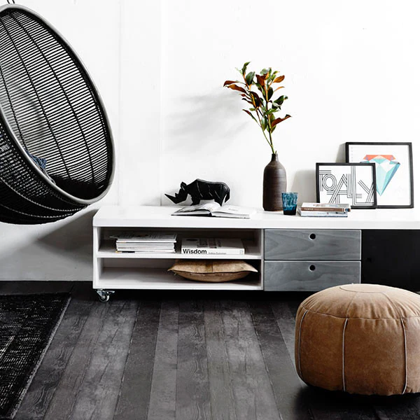 Charlie TV Unit