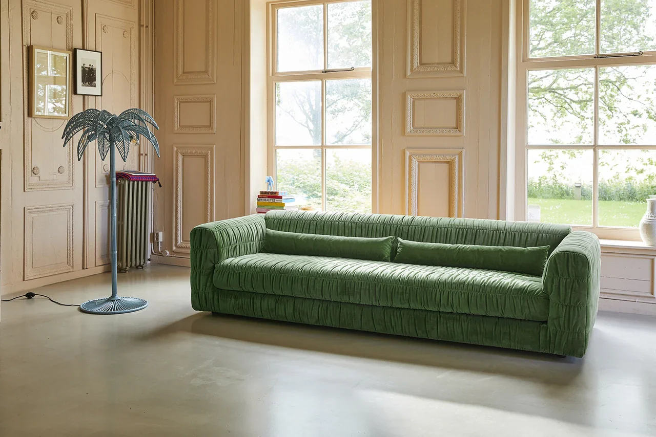 Club Couch: Royal Velvet, Green - Image 6