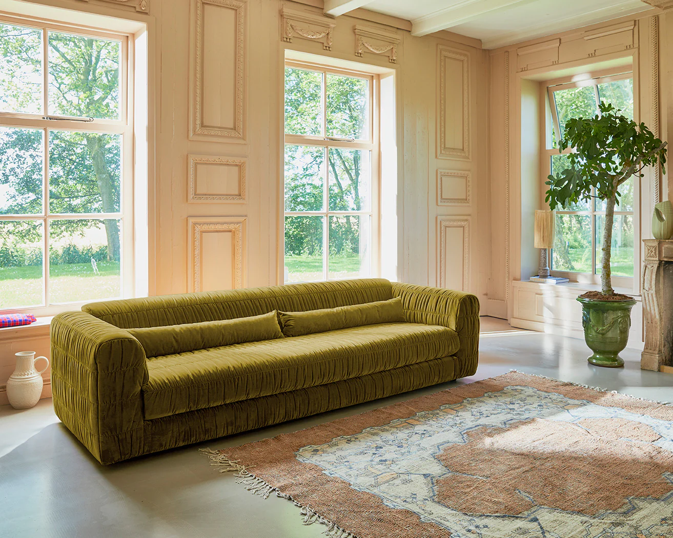 Club Couch: Royal Velvet, Olive - Image 3