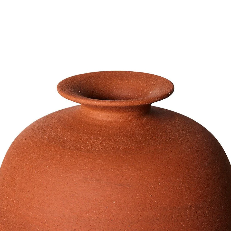 HK Objects: terracotta vase - Image 2
