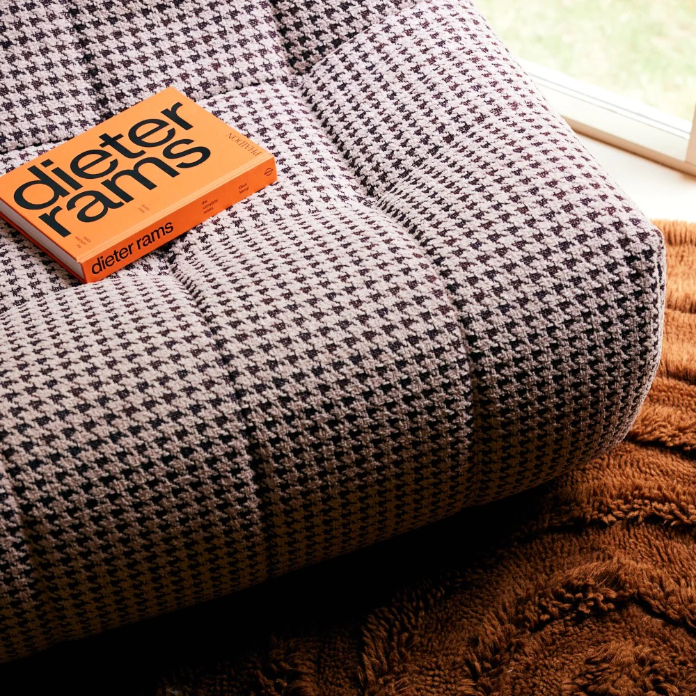Lazy Lounge Chair - Lobby - Image 5