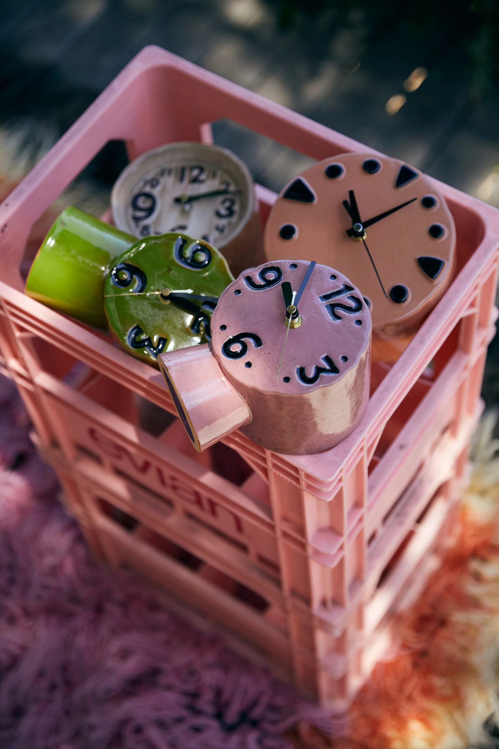 Retro Ceramic Clock Pink - Image 6