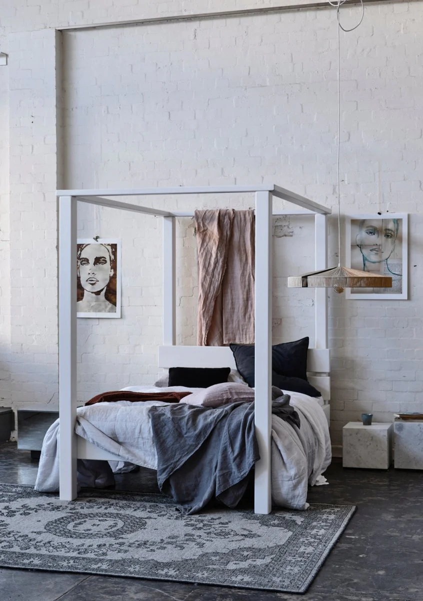 Sophia Four Poster Bed - Image 5