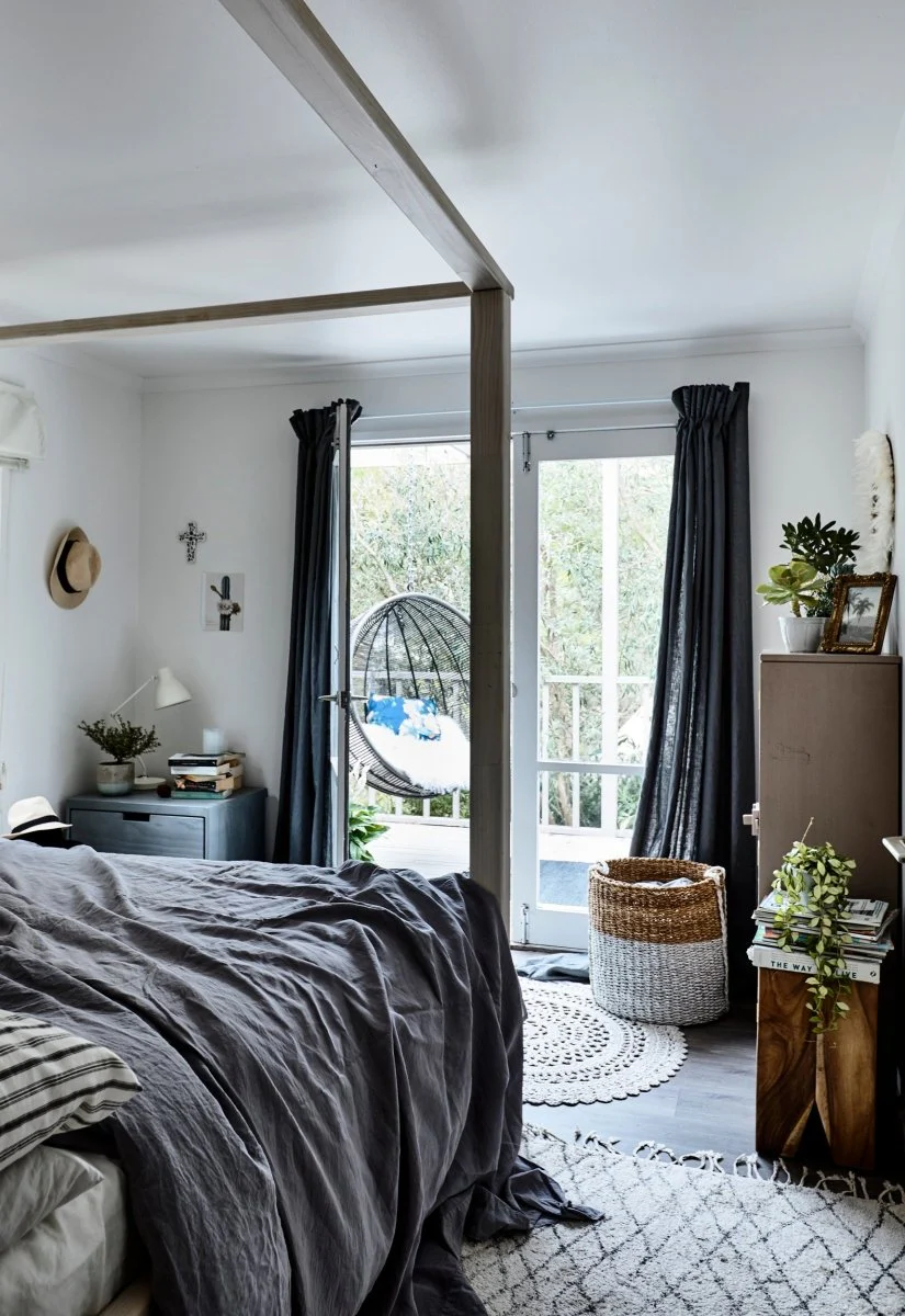 Sophia Four Poster Bed - Image 6