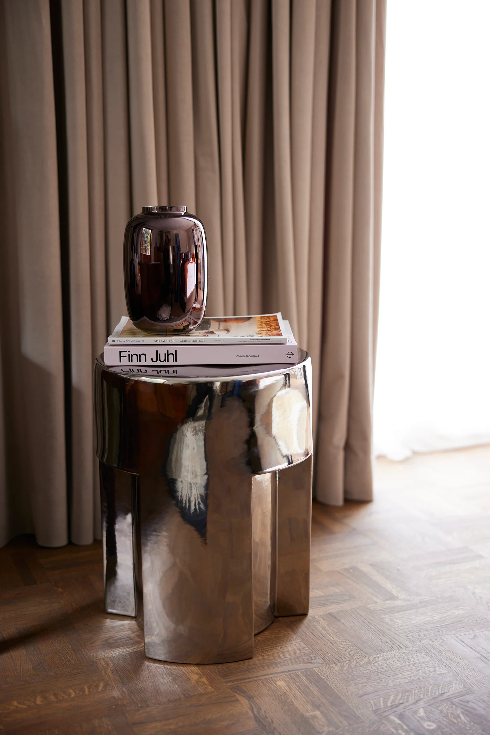 Stoneware Side Table Chrome - Image 5