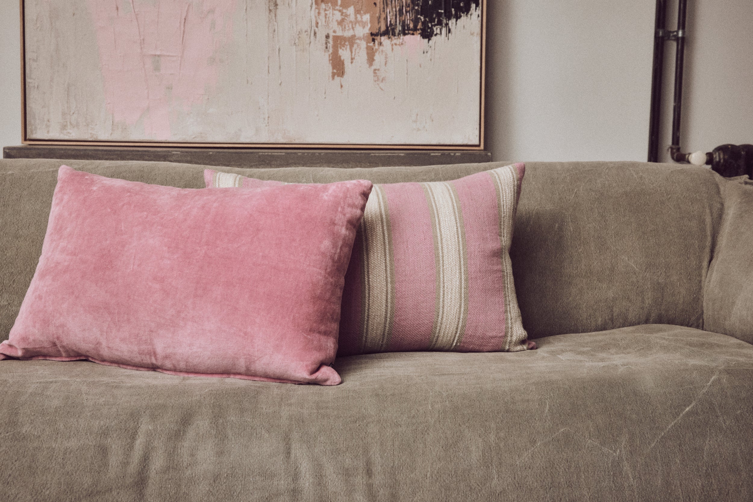 Velvet Cushion Rose (60X40cm) - Image 6