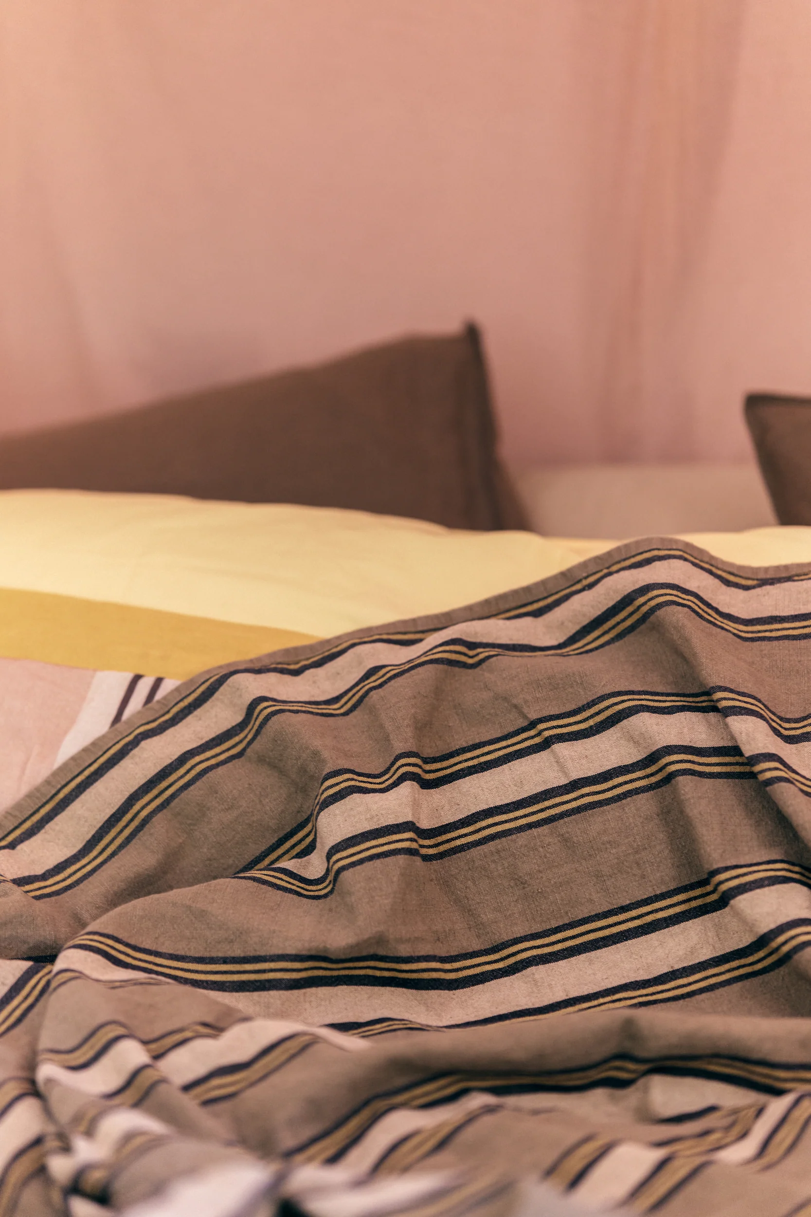 Vida Striped Bedspread Sand/Cream (230X275cm) - Image 3